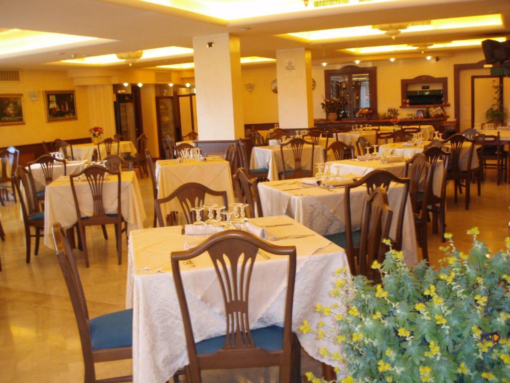 Borgiano  Hotel Ferranti מראה חיצוני תמונה